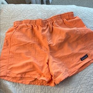Patagonia Women’s 4“ Baggies Shorts Bright Orange Outdoor Gorpcore Hiking Medium